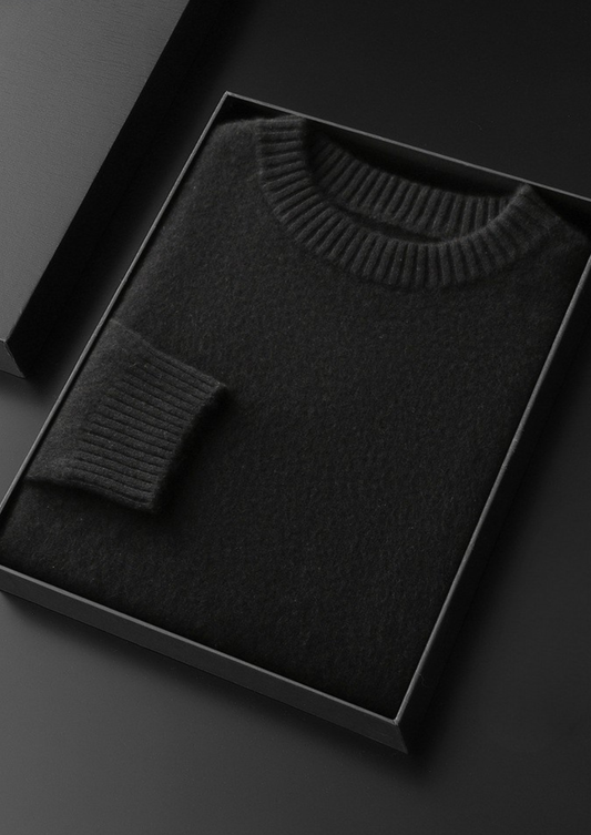 Pure Cashmere Black Essential Crewneck | Auremmont