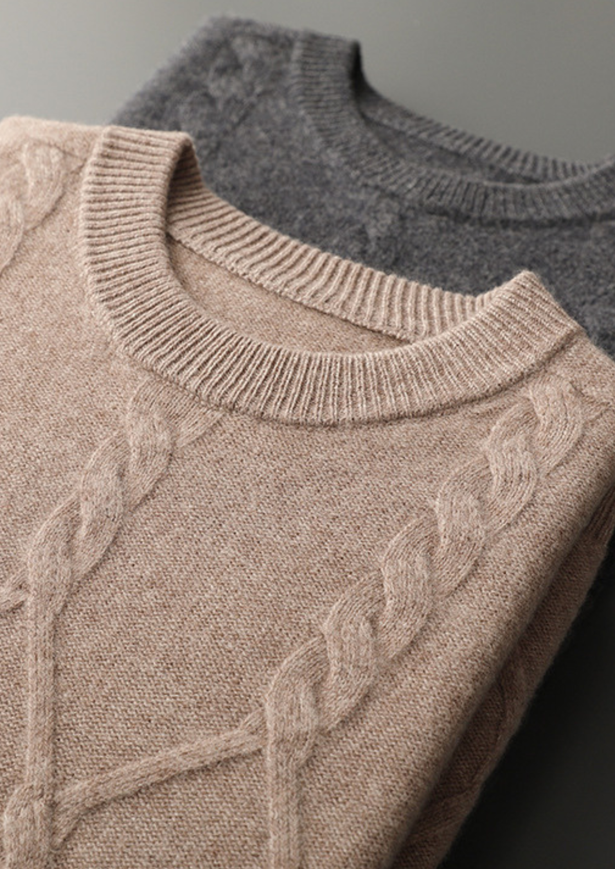 Pure Extra-Fine Merino Wool Cable Crewneck | Auremmont