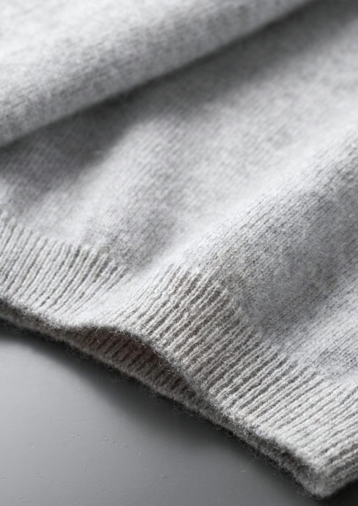 Premium Cashmere Classic Crewneck T-Shirt - Light Gray | Auremmont