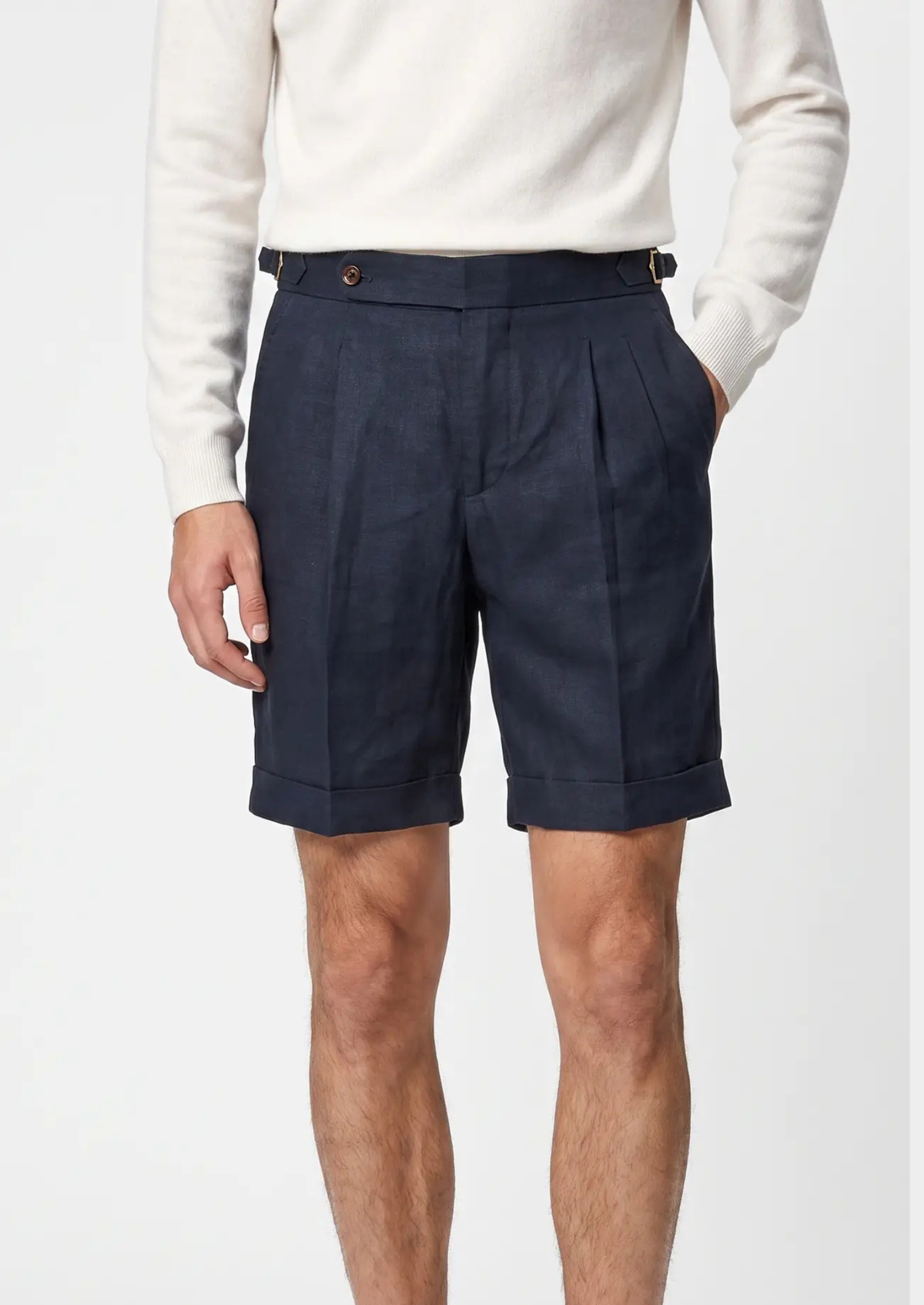 Navy Blue Pleated Linen Seaside Shorts | Auremmont