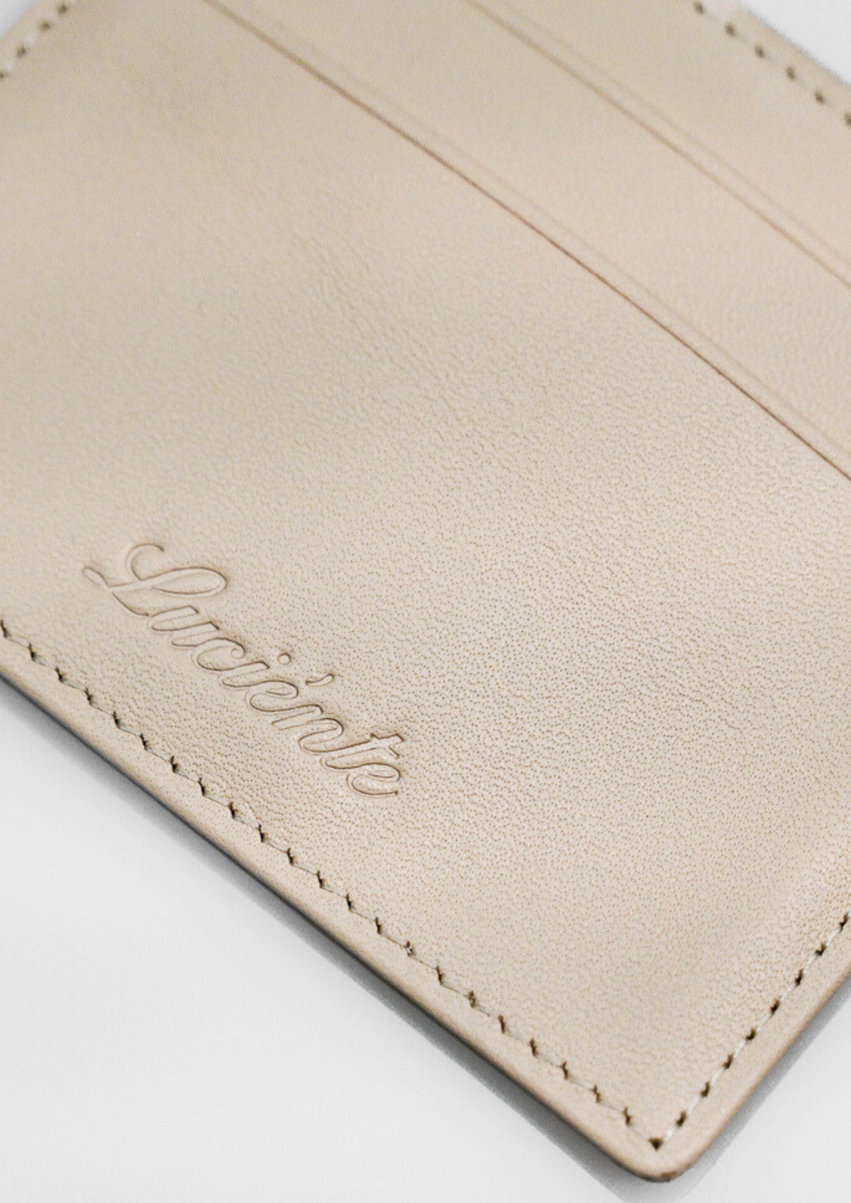 Essential Calfskin Leather Cardholder - Taupe | Auremmont