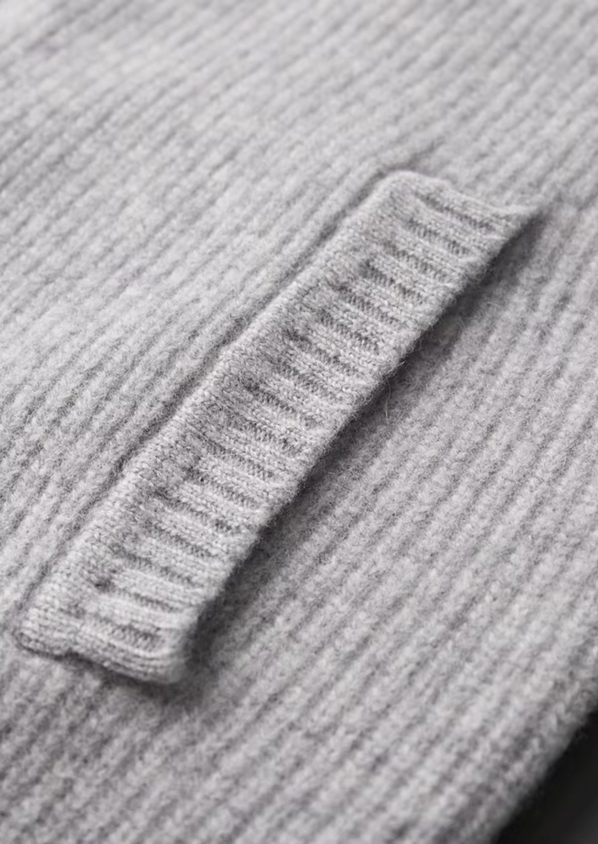 Pure Extra-Fine Merino Wool Ribbed Cardigan | Auremmont