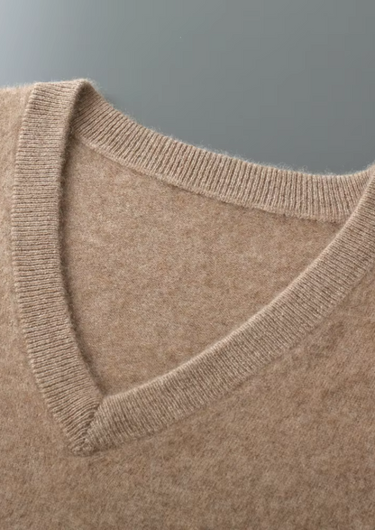 Pure Extra-Fine Merino Wool V-Neck Vest | Auremmont