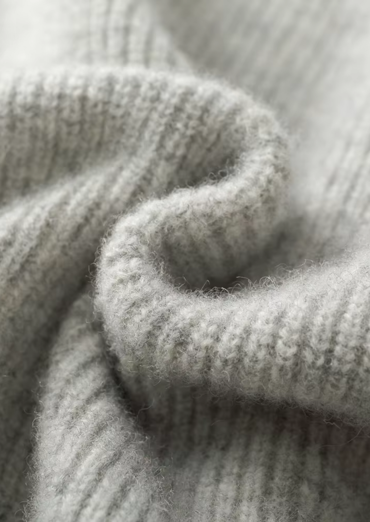 Pure Extra-Fine Merino Wool Ribbed Zip Hoodie | Auremmont