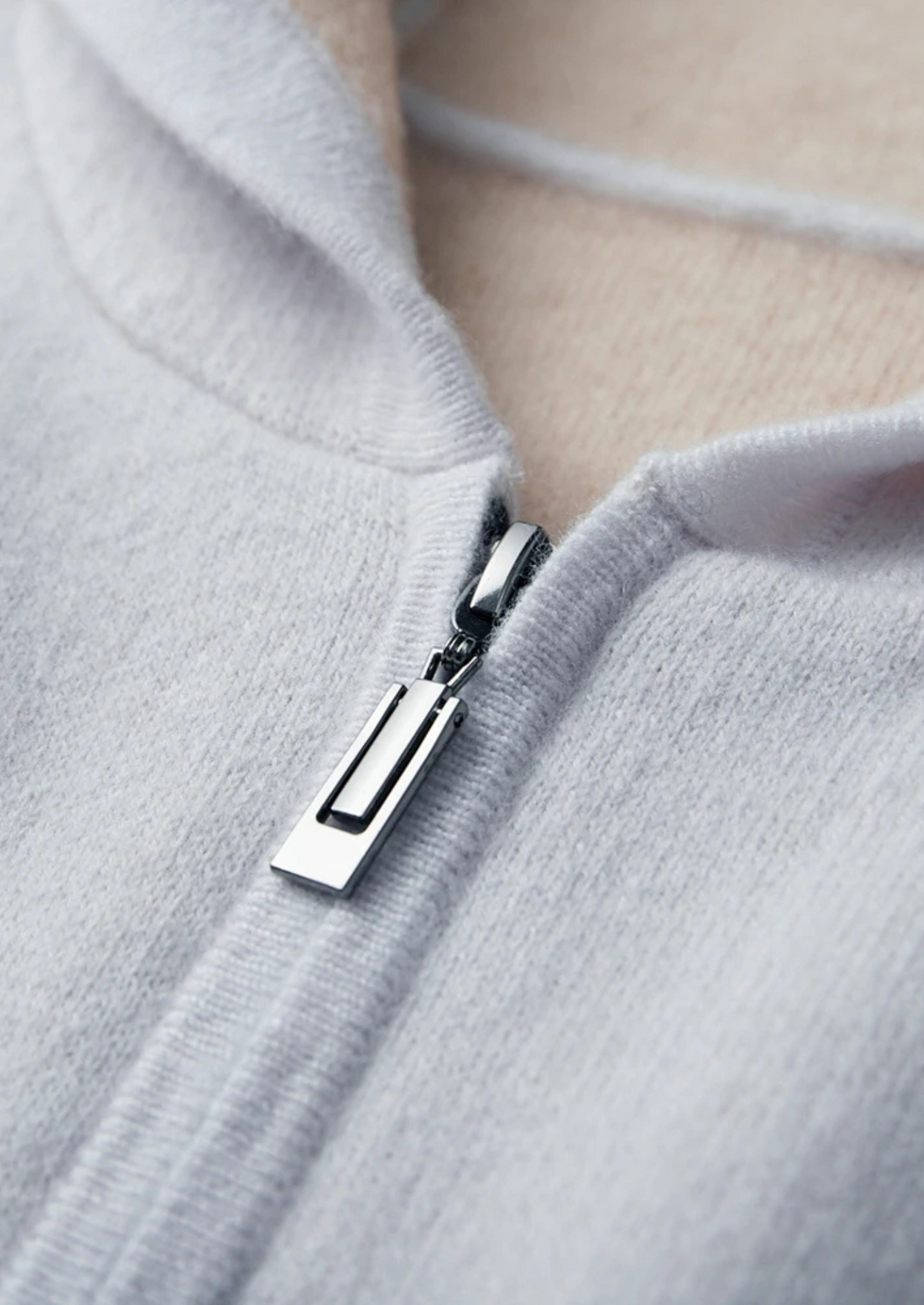 Premium Cashmere Two-Tone Zipper Hoodie | Auremmont