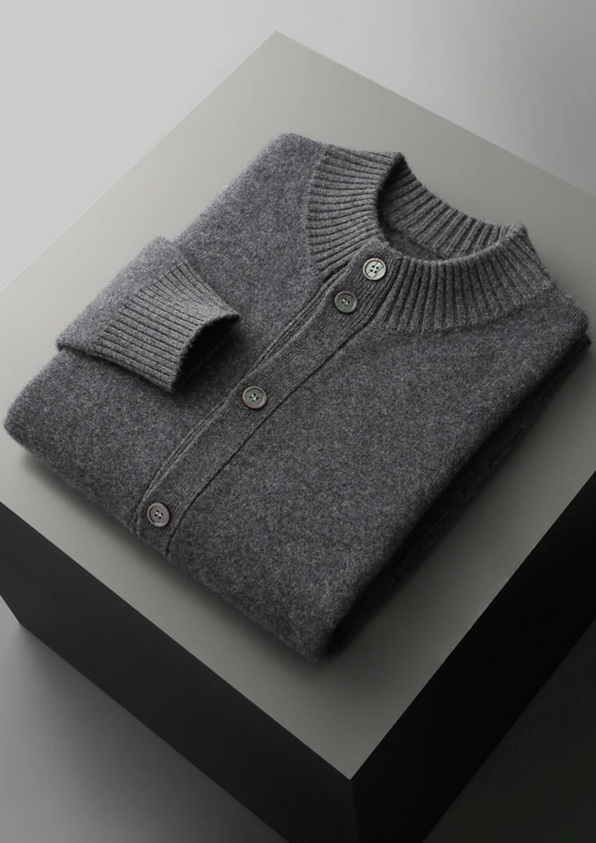 Premium Cashmere Button Cardigan | Auremmont