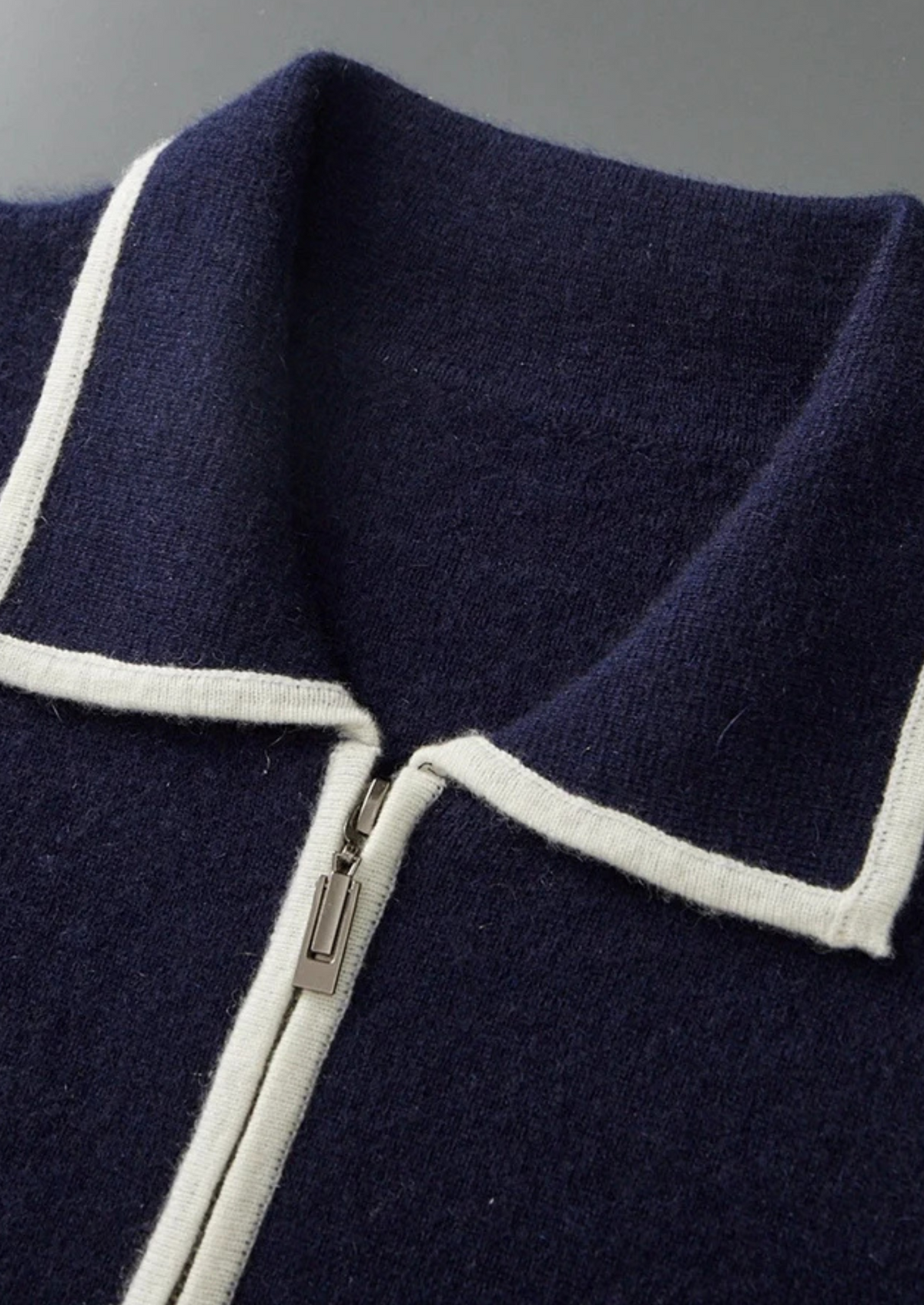 Pure Extra-Fine Merino Wool Two-Tone Polo Cardigan | Auremmont