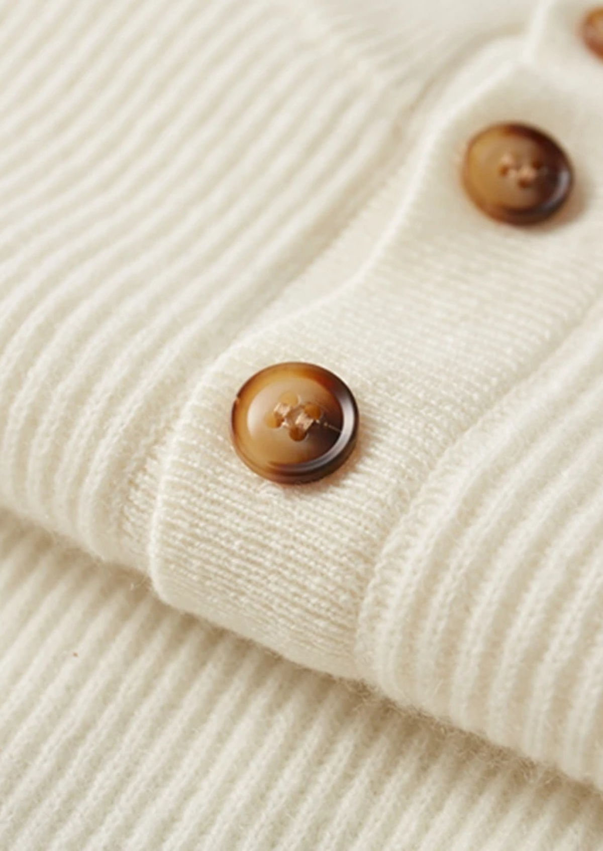 Premium Cashmere Classic Ribbed Henley Sweater | Auremmont