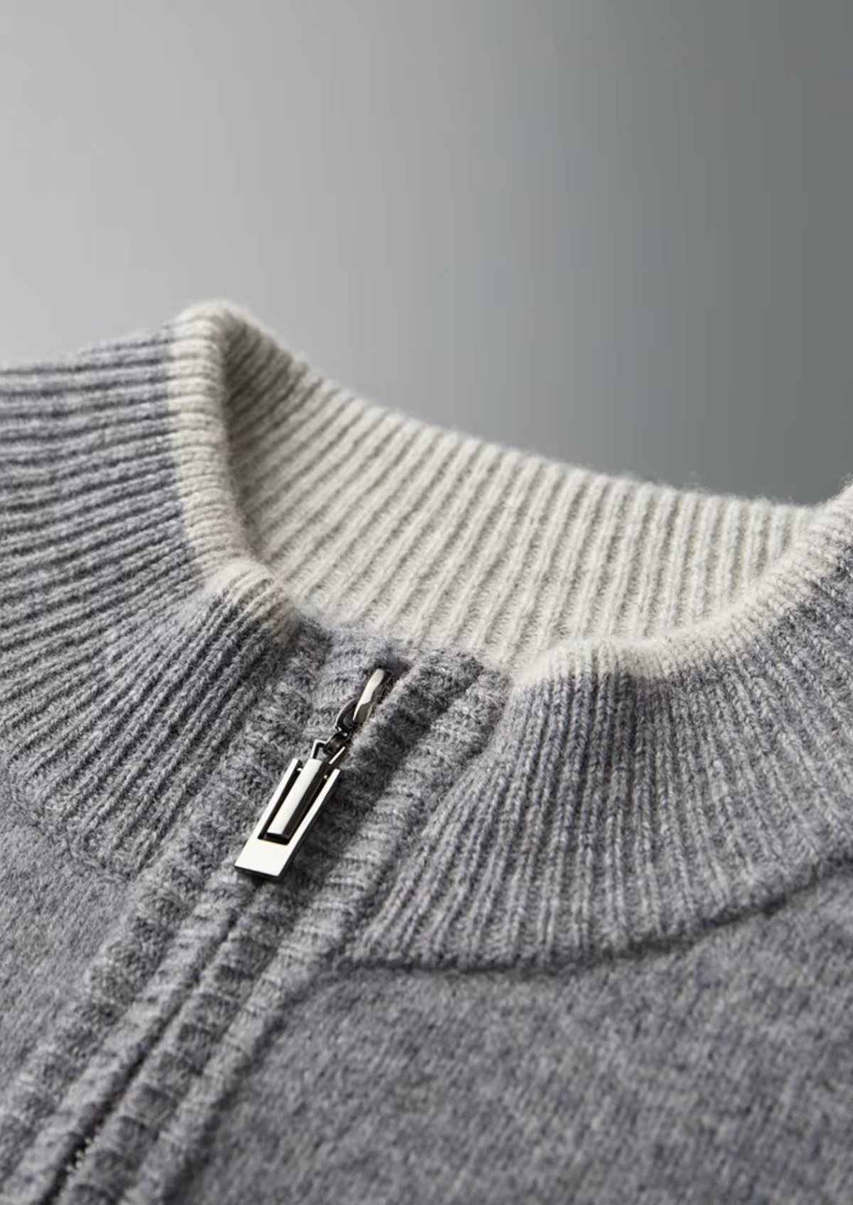 Pure Extra-Fine Merino Wool Two-Tone Zip Cardigan | Auremmont