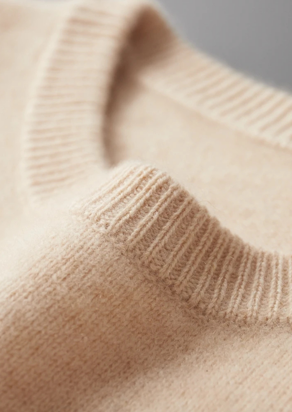 Pure Extra-Fine Merino Wool Classic Crewneck | Auremmont