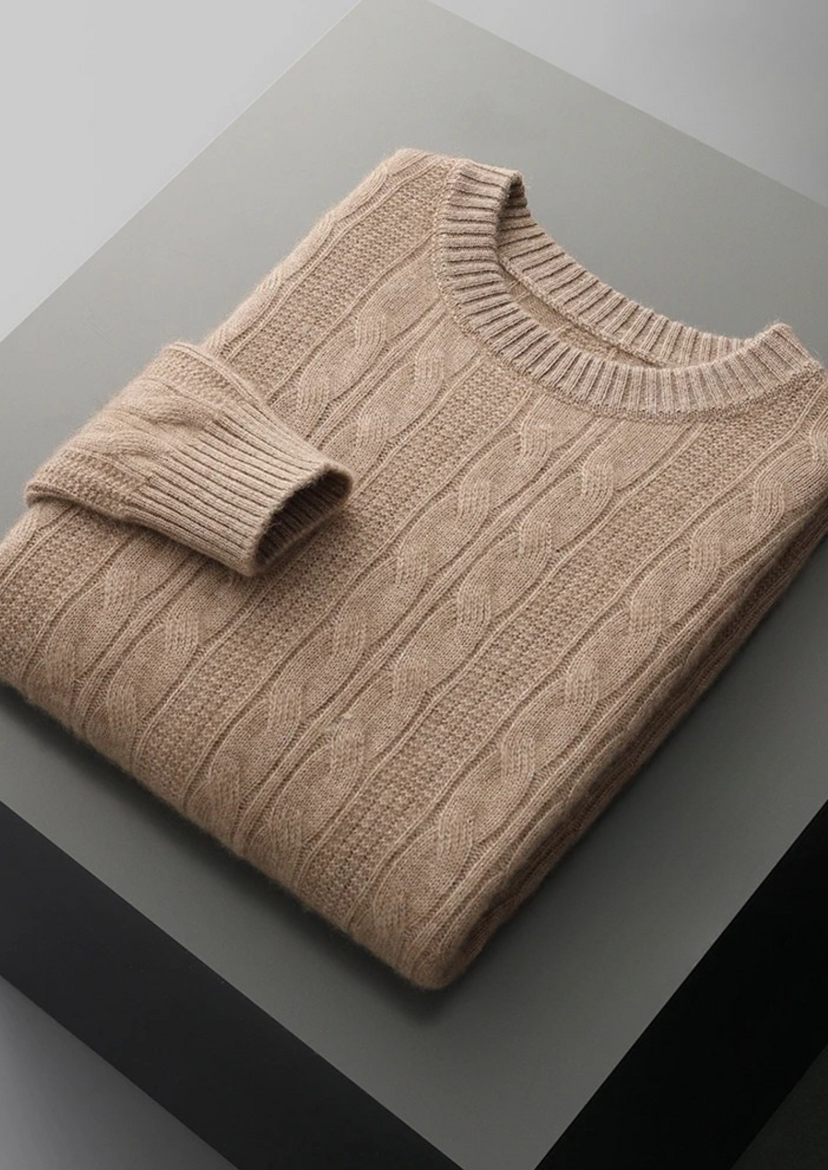 Pure Extra-Fine Merino Wool Cable Crewneck | Auremmont