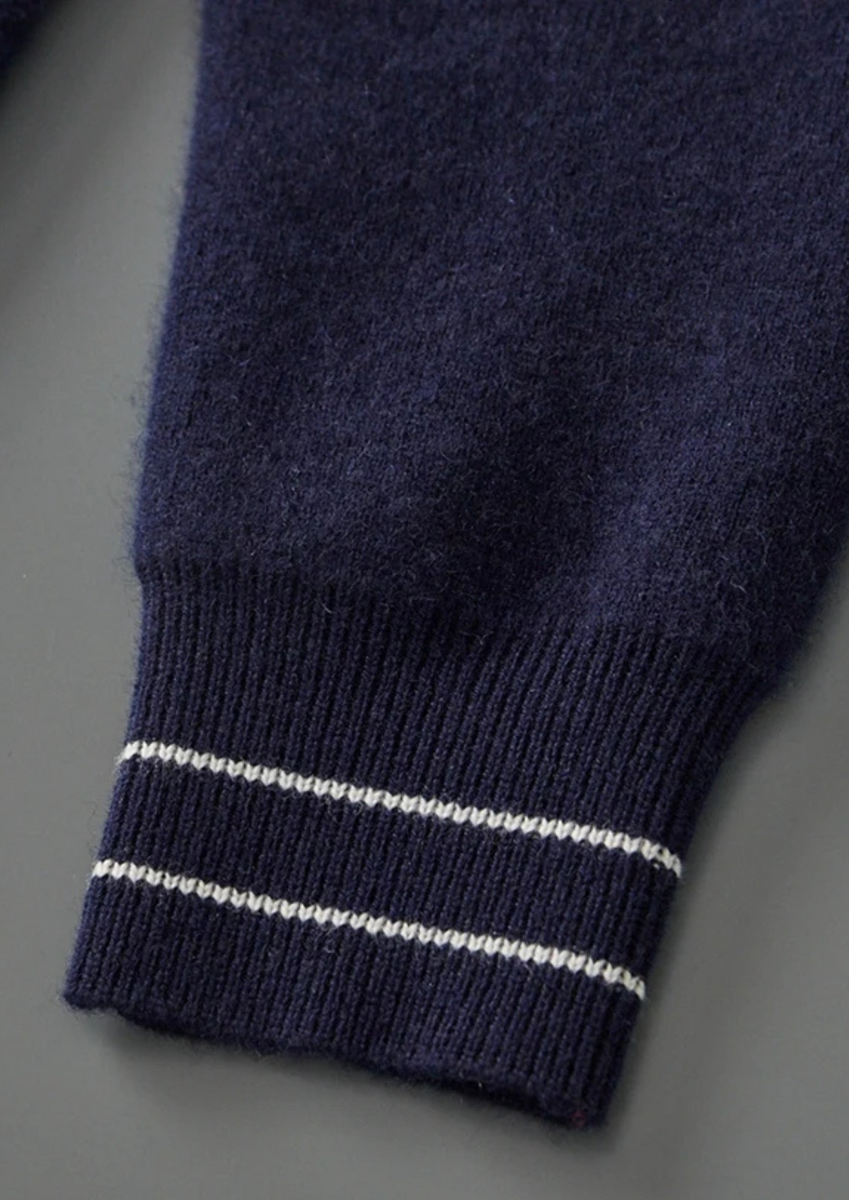 Pure Extra-Fine Merino Wool Two-Tone Polo Cardigan | Auremmont