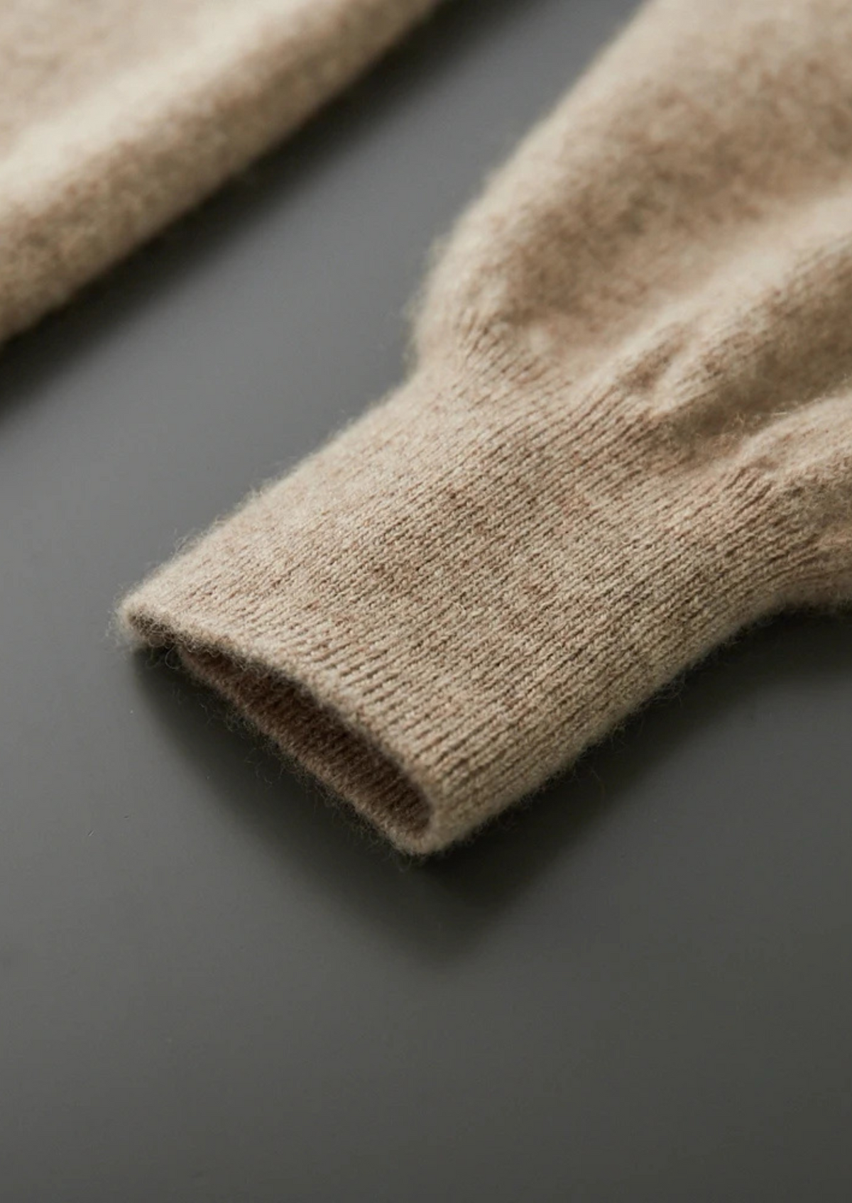 Pure Extra-Fine Merino Wool Raglan Mockneck | Auremmont