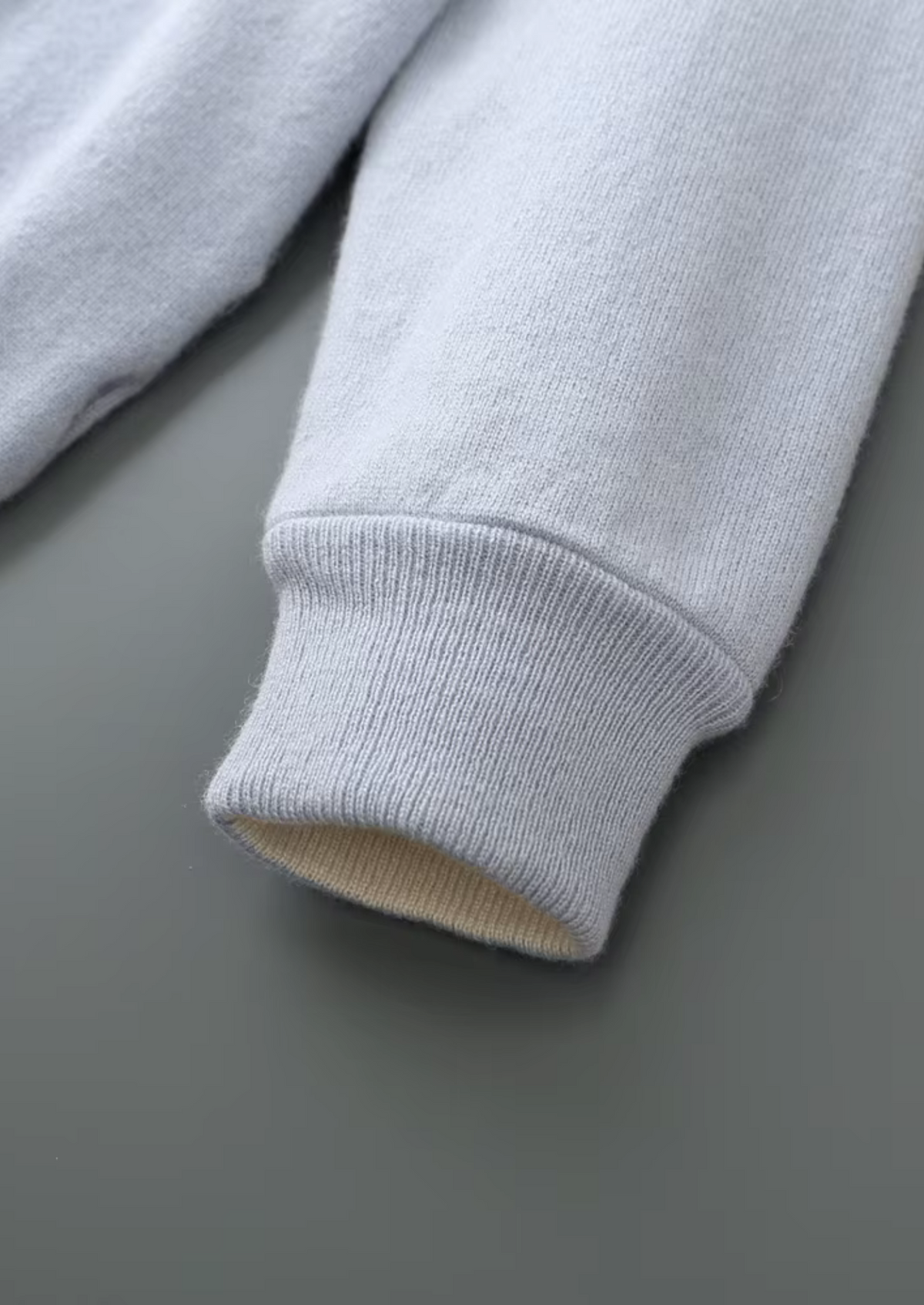 Pure Extra-Fine Merino Wool Armand Set | Auremmont