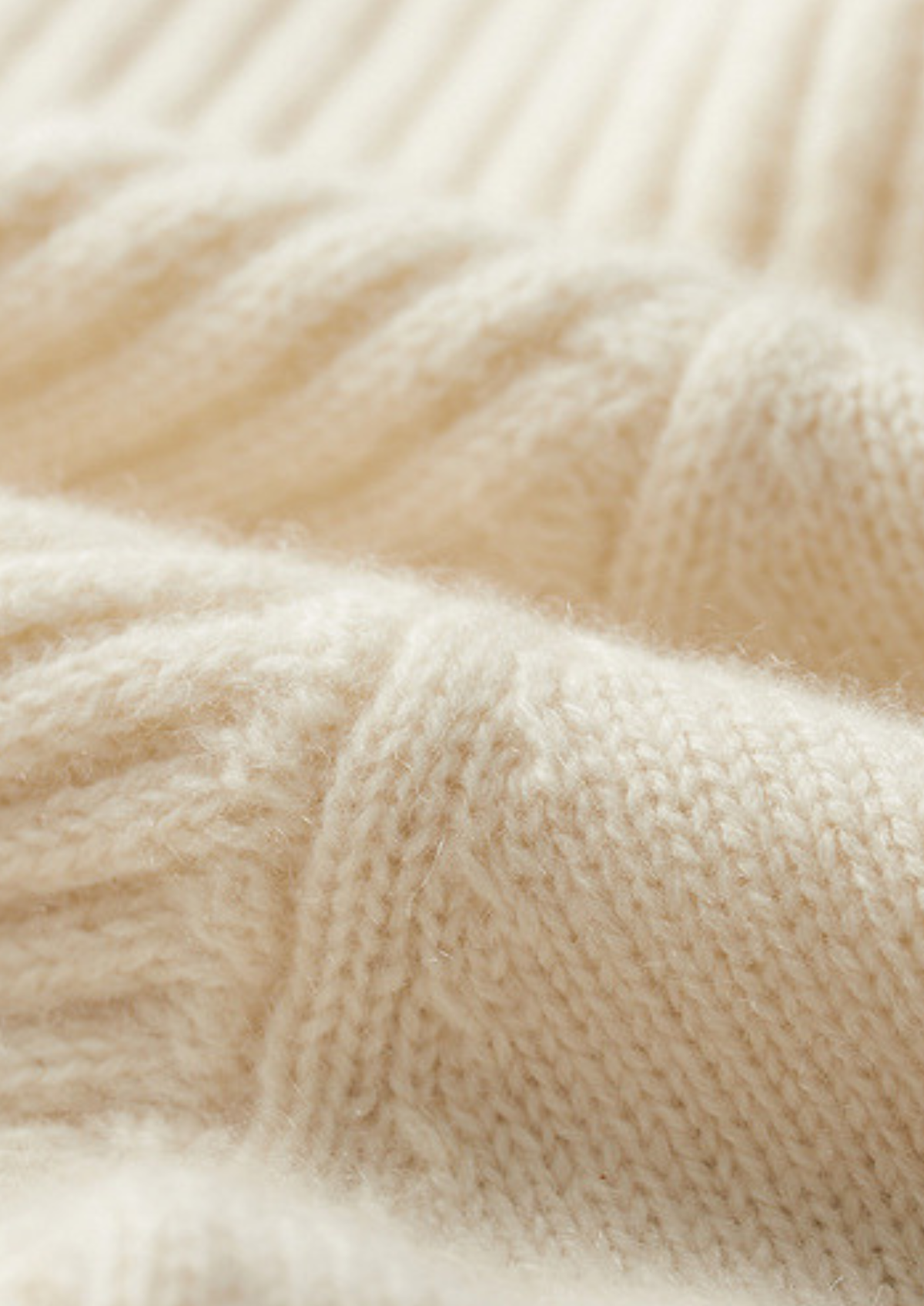 Pure Cashmere Ivory Patterned Mockneck | Auremmont