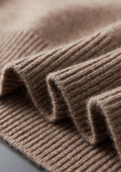 Pure Cashmere Essential V-Neck Sweater | Auremmont