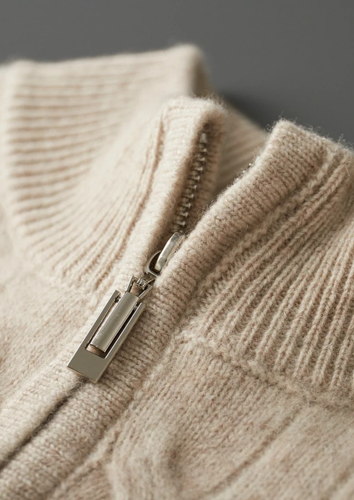 Pure Extra-Fine Merino Wool Cable Half Zip | Auremmont