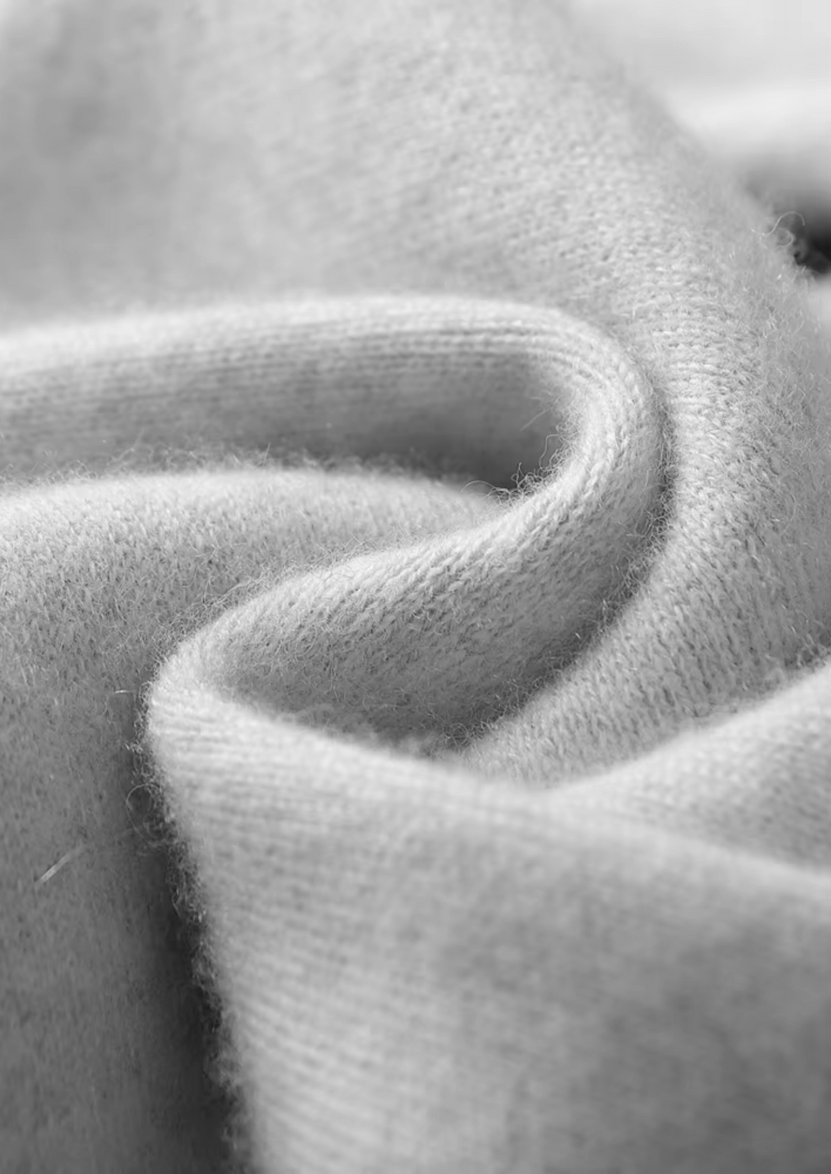 Premium Cashmere Relaxed Trousers | Auremmont
