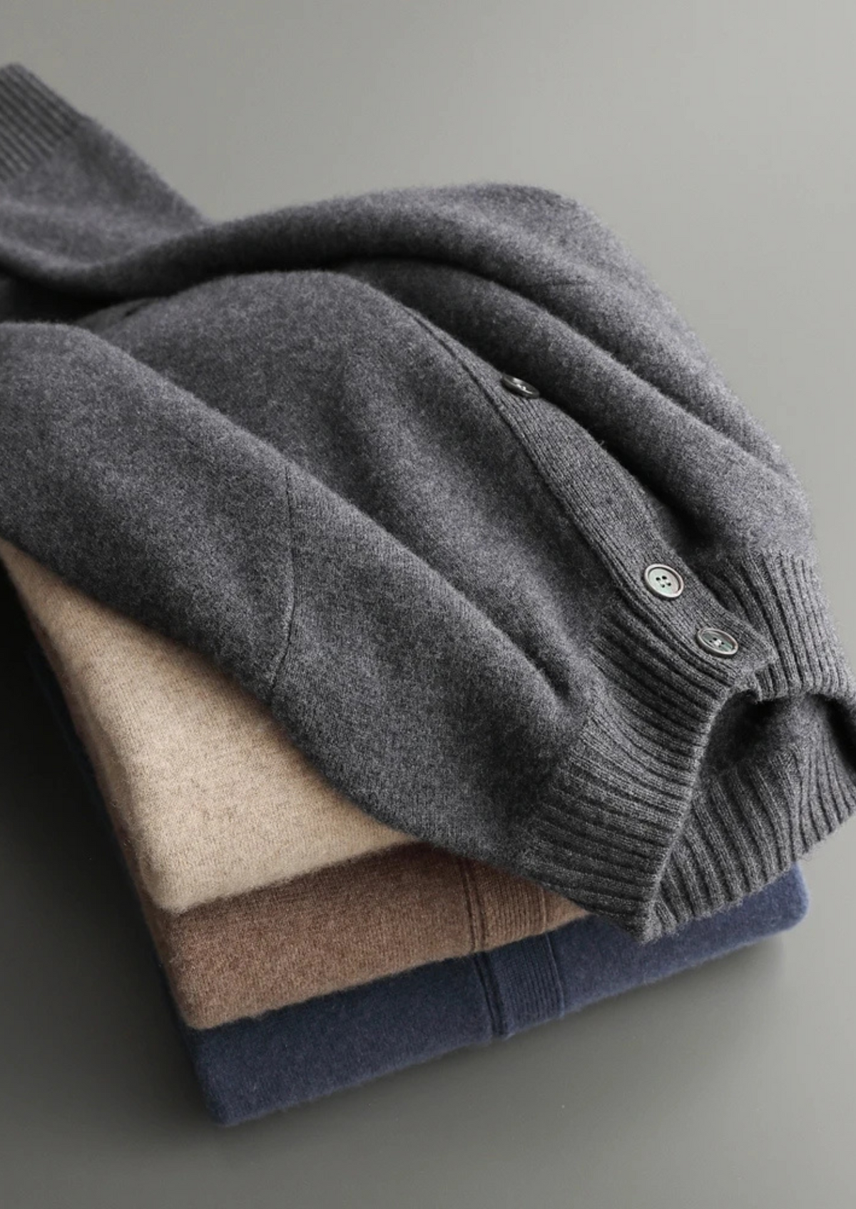 Premium Cashmere Button Cardigan | Auremmont