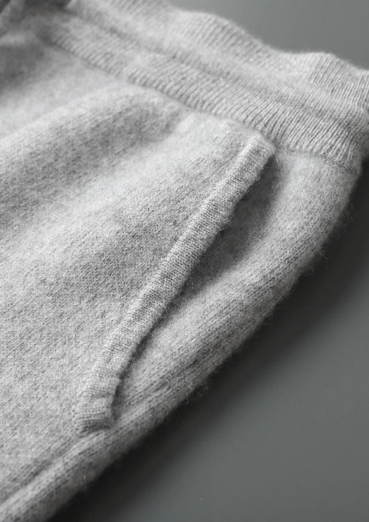 Premium Cashmere Light Gray Alain Leisure Set | Auremmont