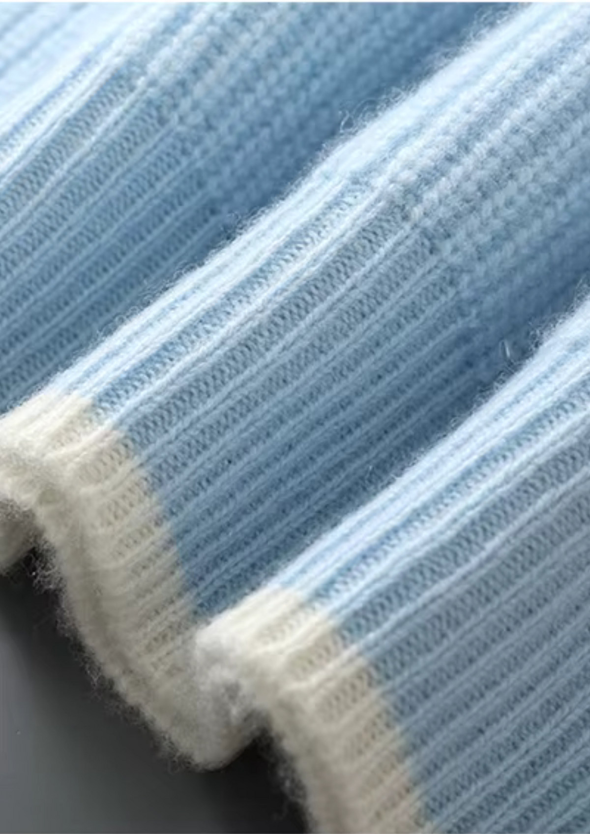 Pure Extra-Fine Merino Wool Two Tone Crewneck | Auremmont