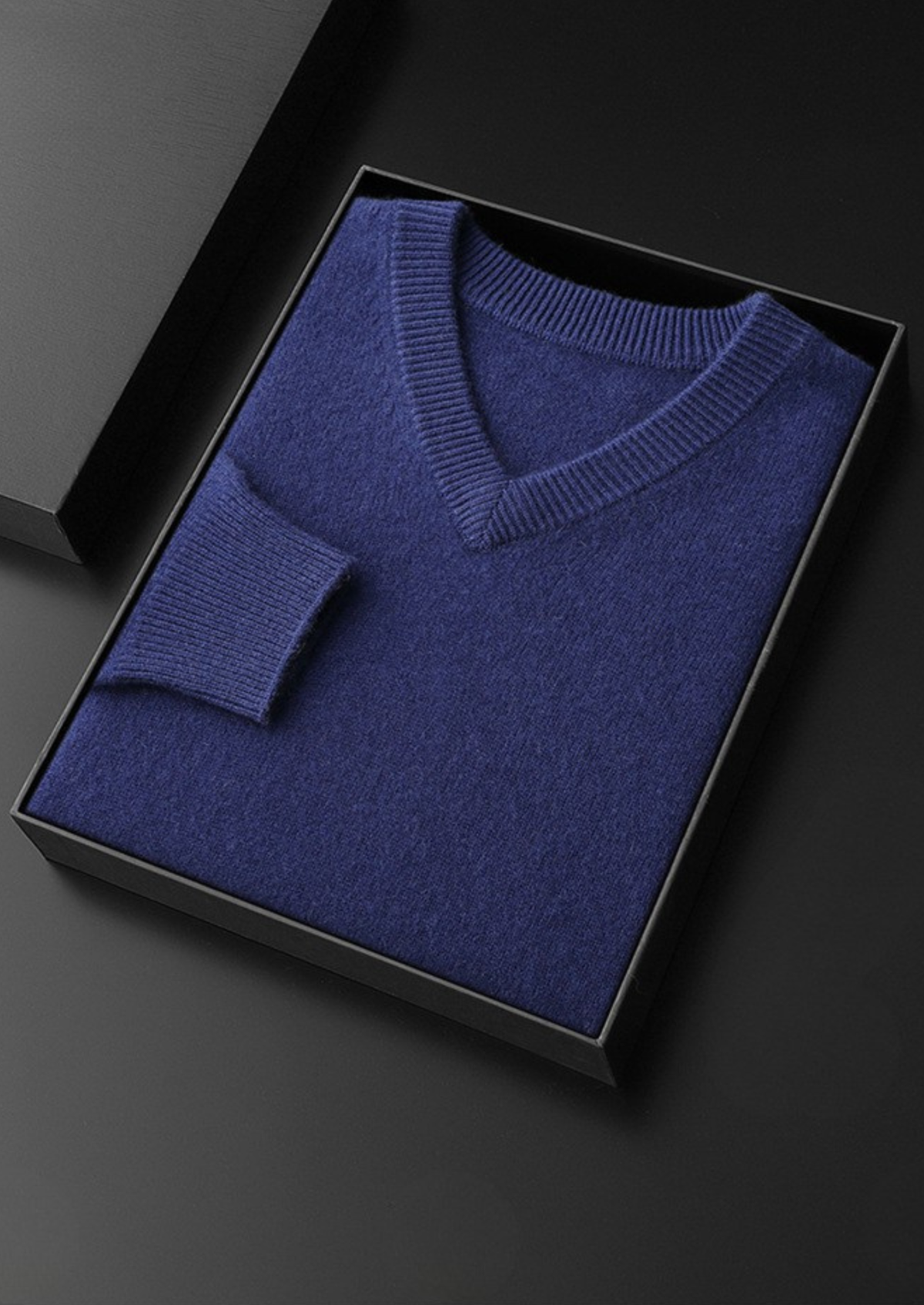 Pure Cashmere Essential V-Neck Sweater | Auremmont
