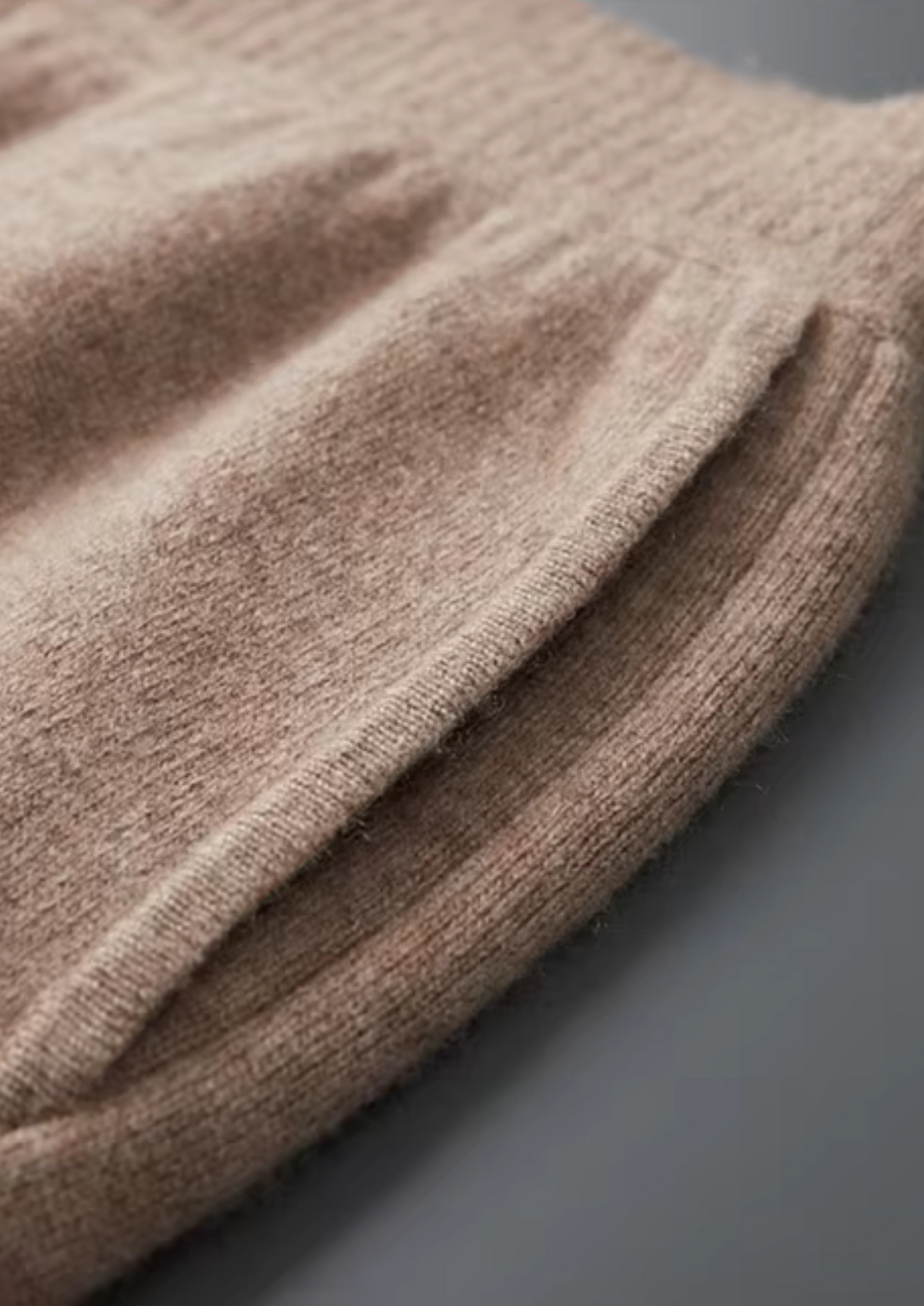 Premium Cashmere Straight Trousers | Auremmont