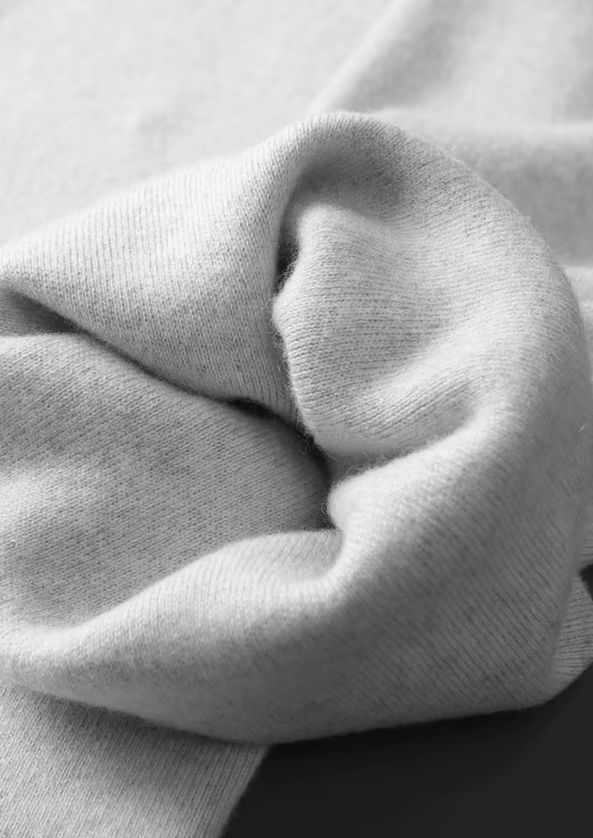 Premium Cashmere Relaxed Trousers | Auremmont