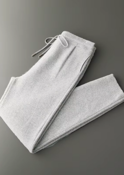 Premium Cashmere Pleated Trousers | Auremmont