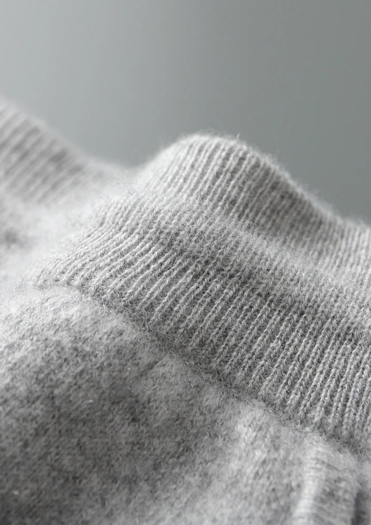 Premium Cashmere Light Gray Alain Leisure Set | Auremmont