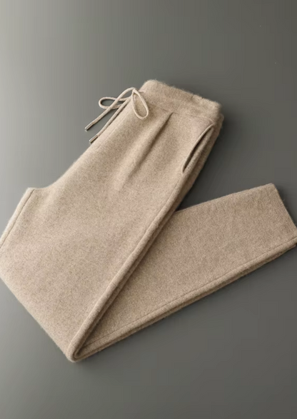 Premium Cashmere Pleated Trousers | Auremmont