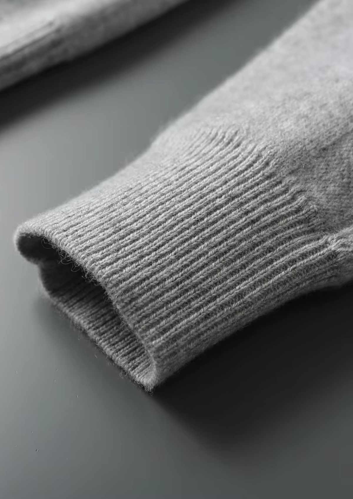 Premium Cashmere Essential Half-Zip Sweater | Auremmont