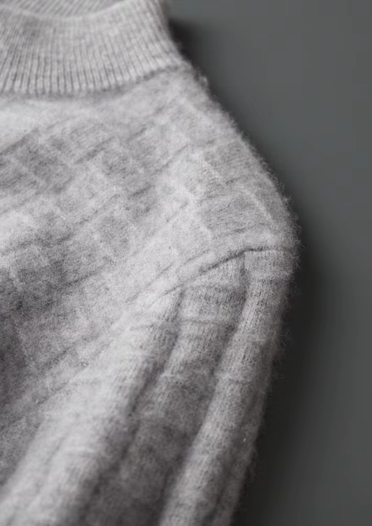 Pure Extra-Fine Merino Wool Textured Mockneck | Auremmont