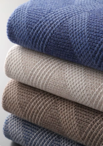 Pure Extra-Fine Merino Wool Two Tone Patterned Mockneck | Auremmont