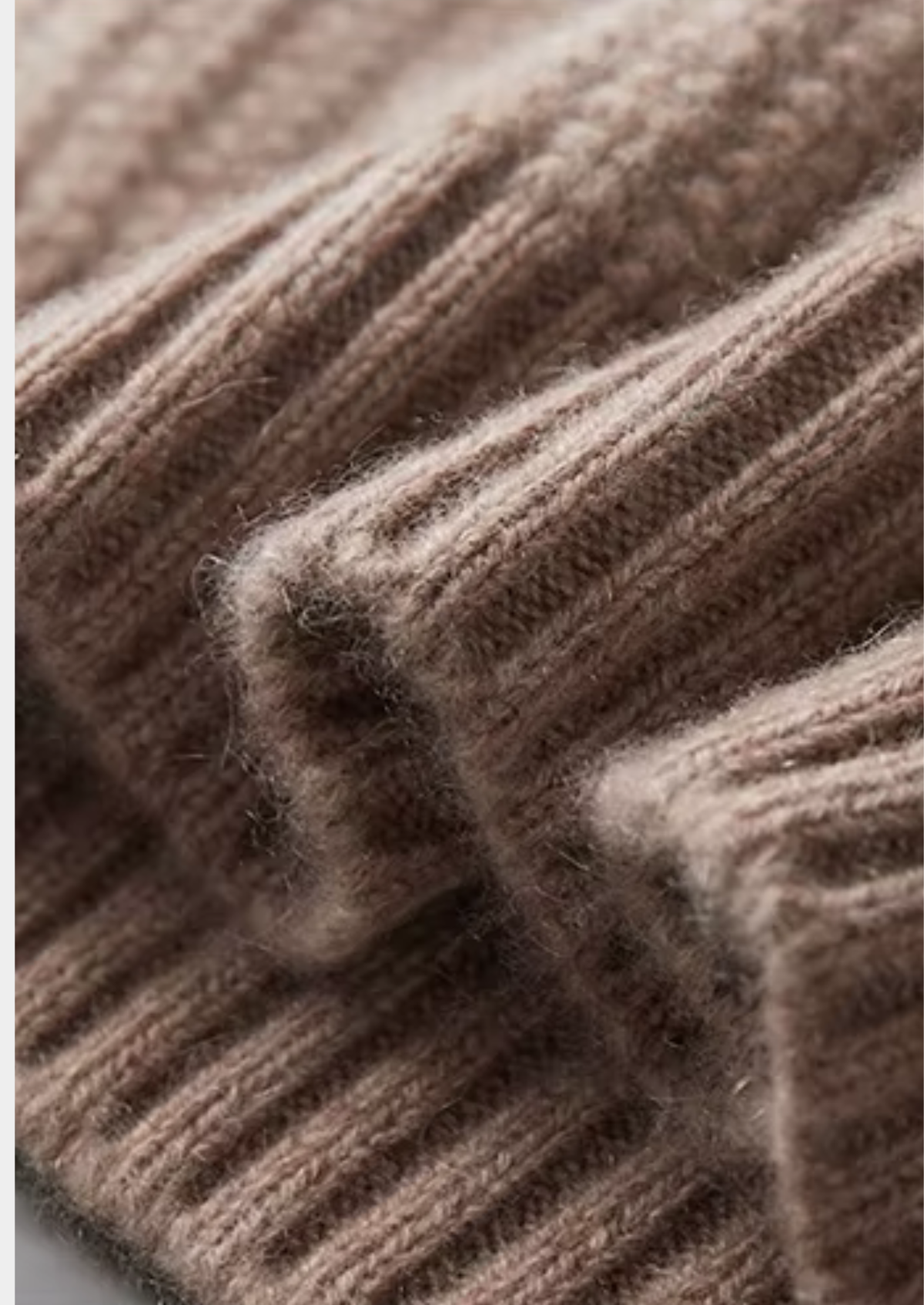 Pure Cashmere Beige Heavyweight Crewneck | Auremmont