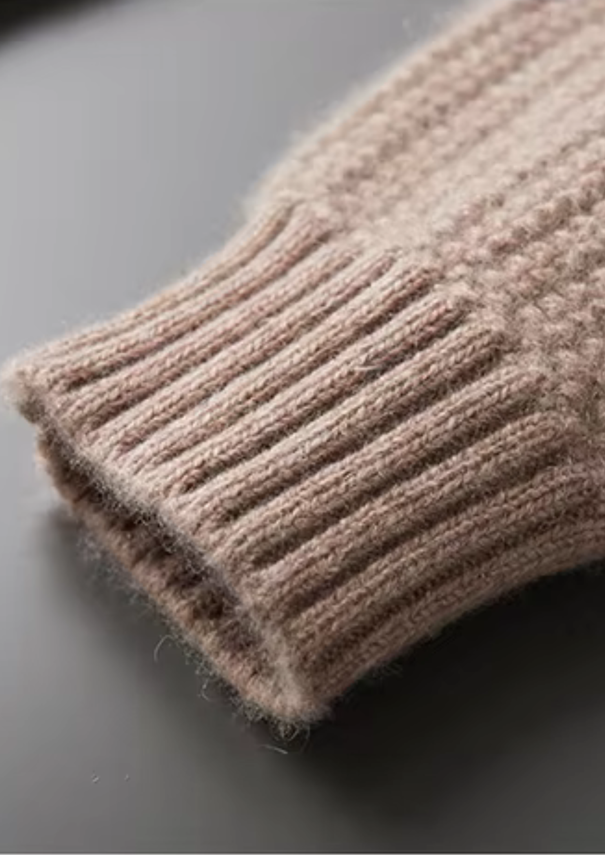 Pure Cashmere Beige Heavyweight Crewneck | Auremmont