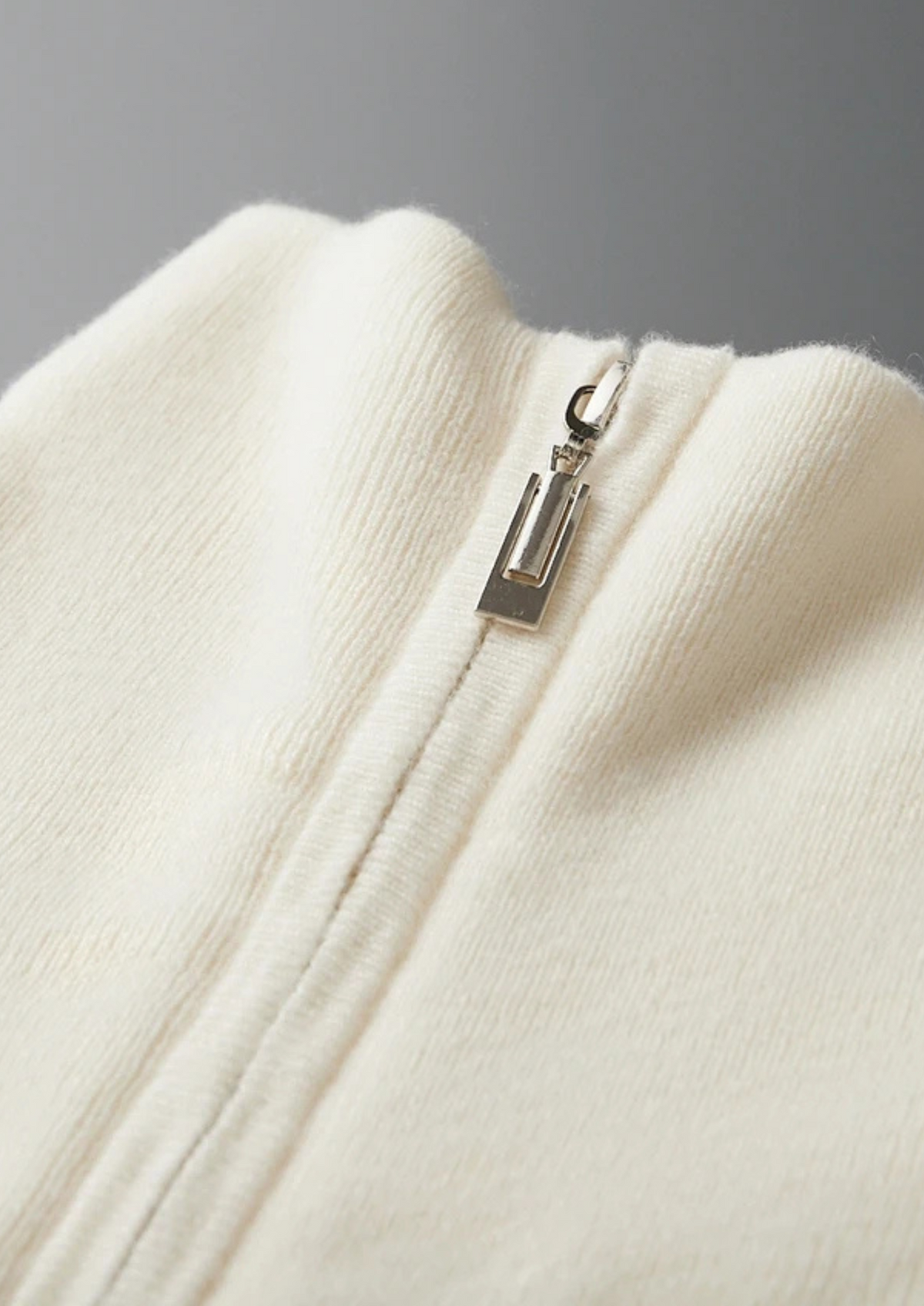 Premium Cashmere Ribbed Half-Zip Sweater | Auremmont