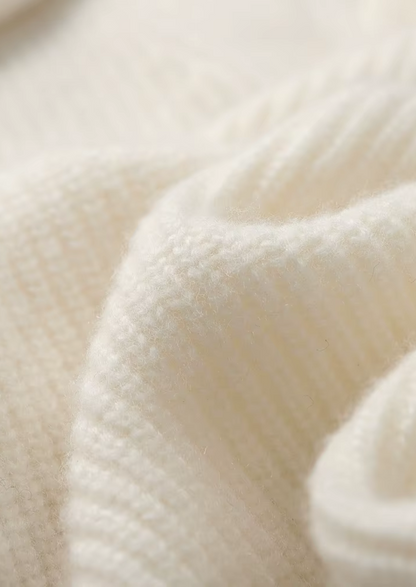 Premium Cashmere Ribbed V-Neck Sweater | Auremmont