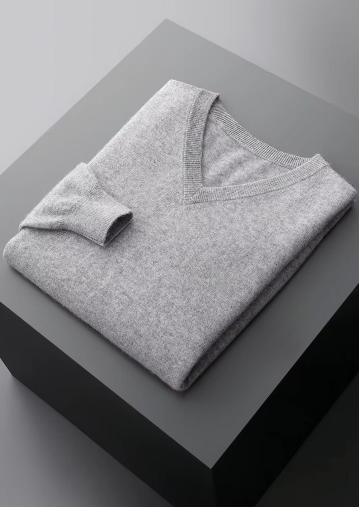 Pure Extra-Fine Merino Wool Classic V-Neck Sweater | Auremmont