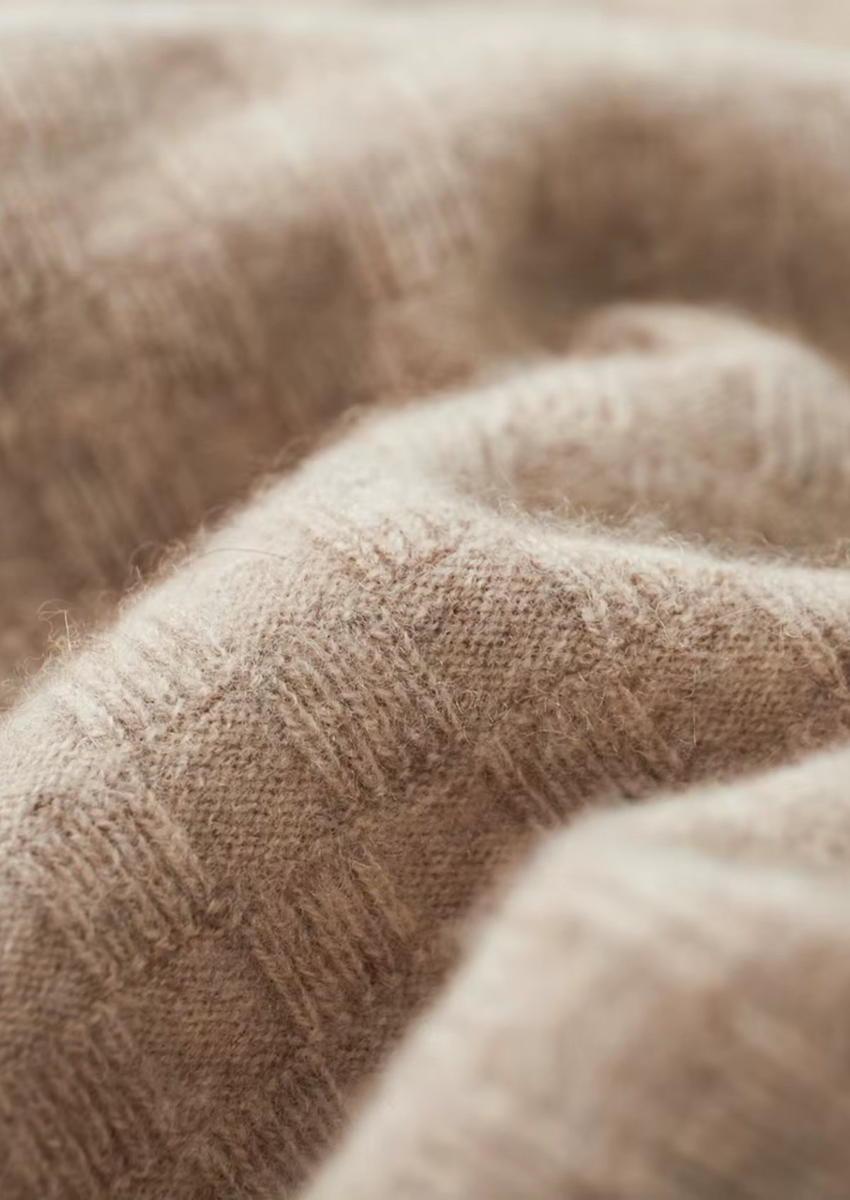 Premium Cashmere Textured Crewneck | Auremmont