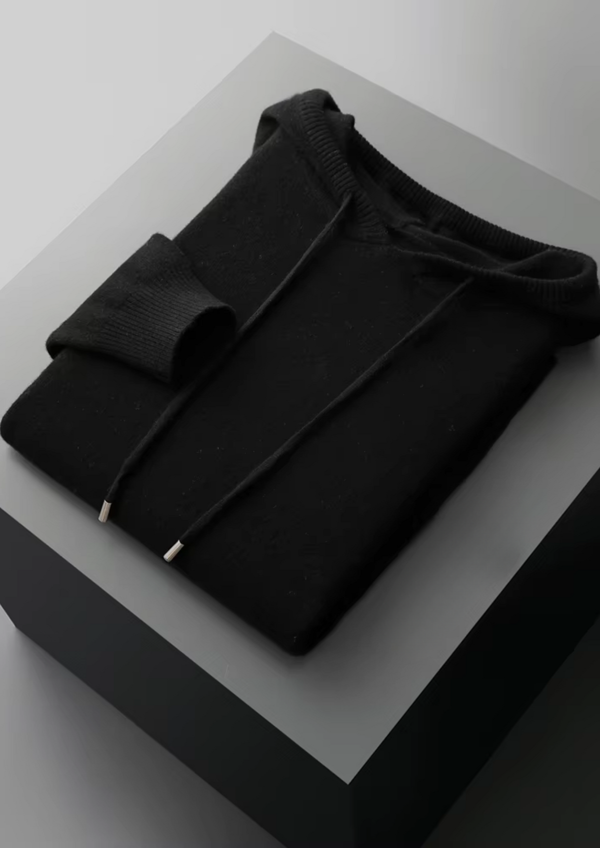 Pure Extra-Fine Merino Wool Black Savro Set | Auremmont