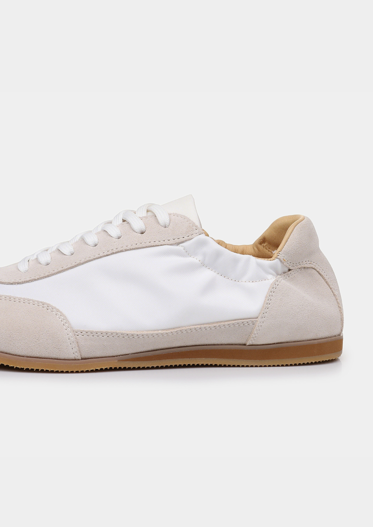 Monaco Ivory Hybrid Retro Runner | Auremmont