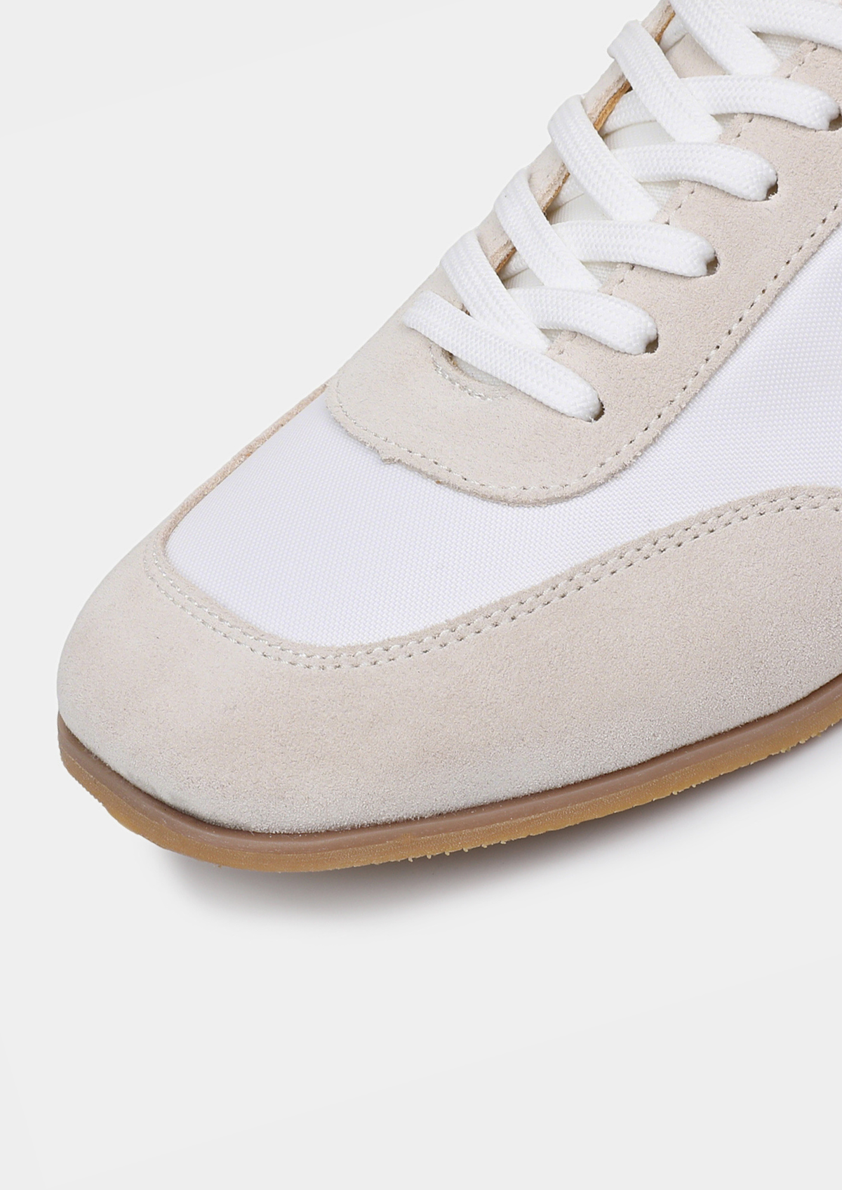 Monaco Ivory Hybrid Retro Runner | Auremmont