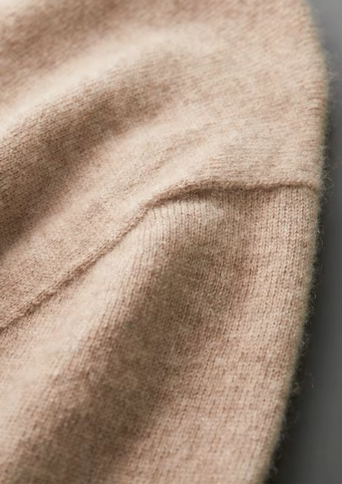 Premium Cashmere Classic Crewneck T-Shirt - Light Beige | Auremmont