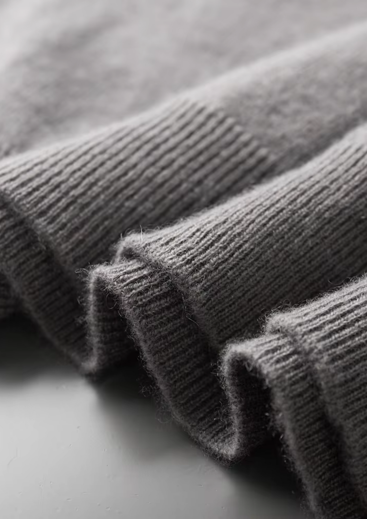 Premium Cashmere Classic Crewneck T-Shirt - Ashen Truffle | Auremmont