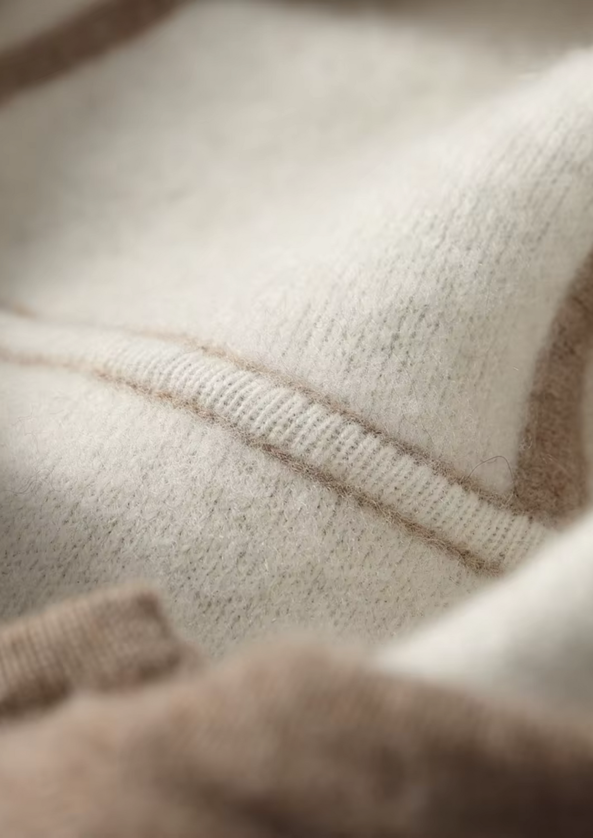 Premium Cashmere Beige Milano Leisure Set | Auremmont