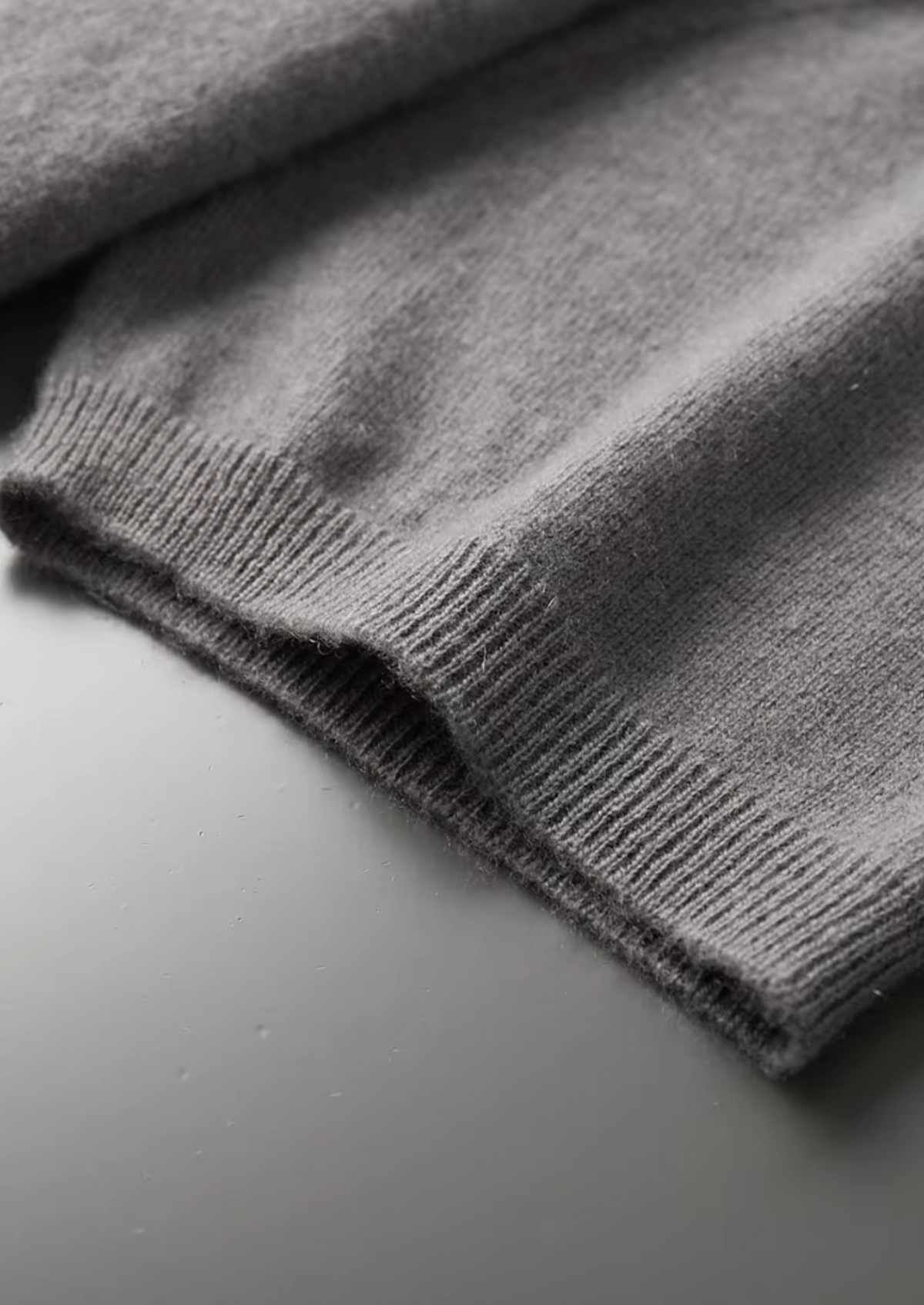 Premium Cashmere Mock Neck T-Shirt | Auremmont