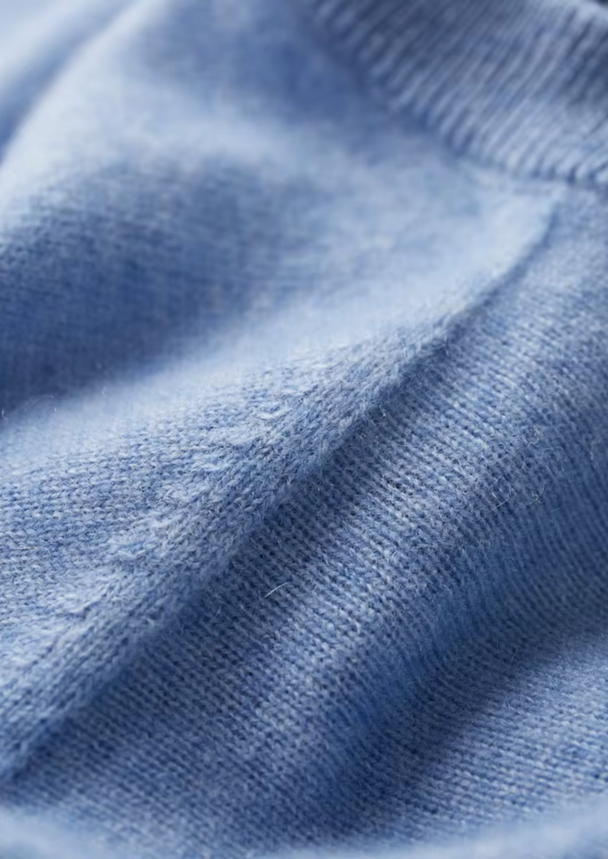 Premium Cashmere Classic Crewneck T-Shirt - Light Blue | Auremmont