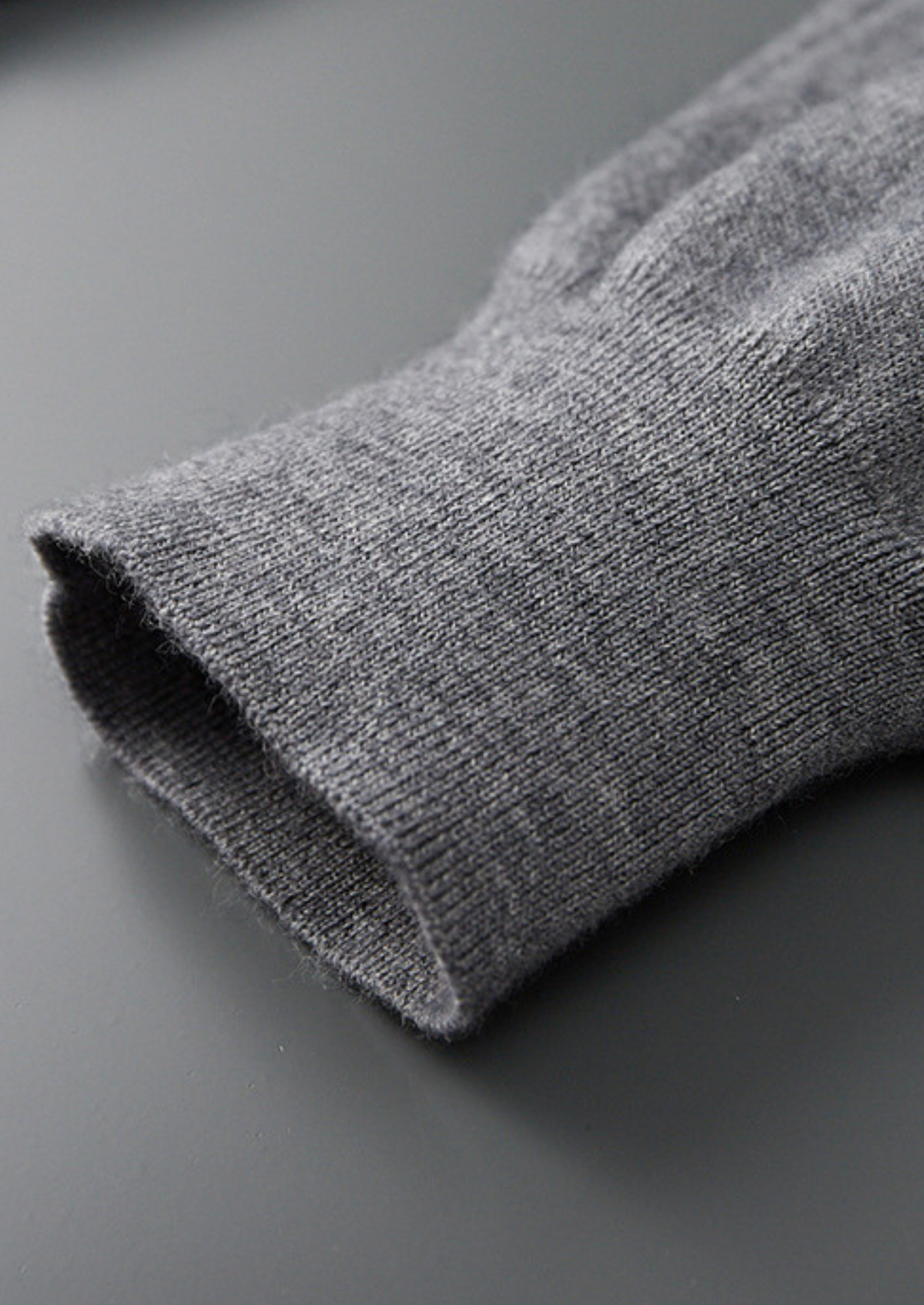 Premium Cashmere Buttonless Sweater Polo | Auremmont