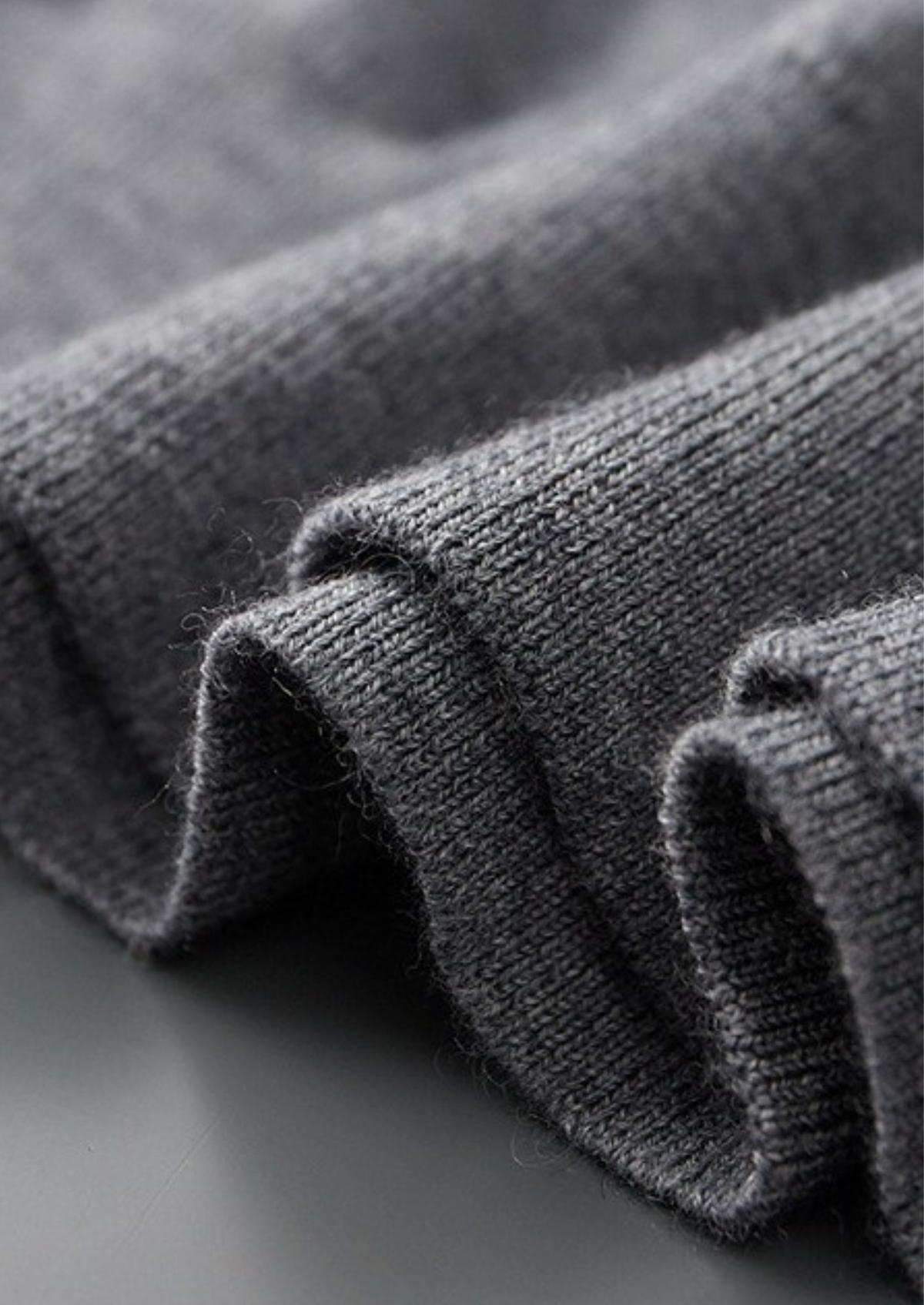 Premium Cashmere Buttonless Sweater Polo | Auremmont